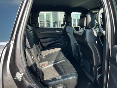 Used 2021 Jeep Grand Cherokee Laredo X image 13