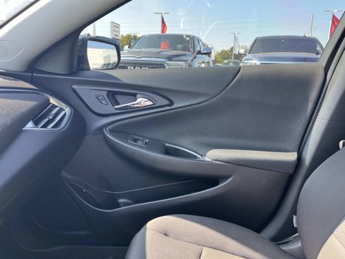 Used 2016 Chevrolet Malibu LT image 30
