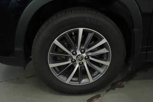 Used 2019 Toyota Highlander XLE image 30
