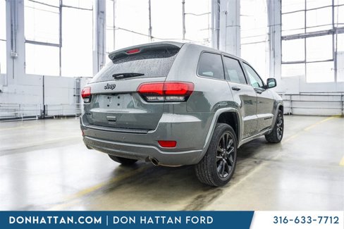 Used 2021 Jeep Grand Cherokee Laredo X image 25