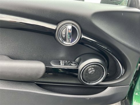 Used 2020 MINI Cooper S image 16