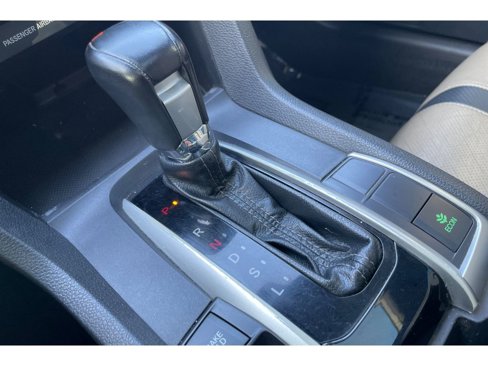 Used 2018 Honda Civic EX-L image 31