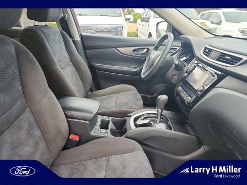 Used 2015 Nissan Rogue SV w/ SV Premium Package image 19