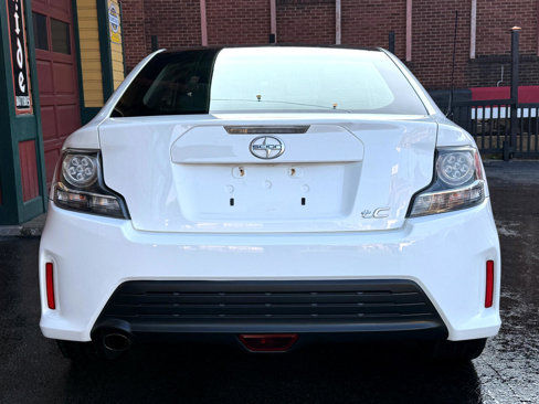 Used 2014 Scion tC image 4