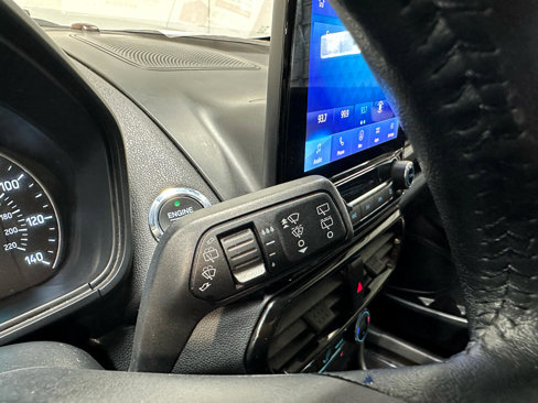 Used 2020 Ford EcoSport Titanium image 40