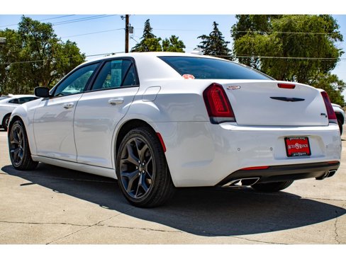 Used 2021 Chrysler 300 S image 5