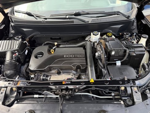 Used 2018 Chevrolet Equinox LS image 36