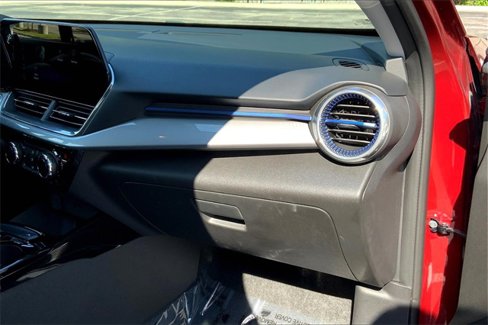 Used 2024 Chevrolet Trax LT w/ Driver Confidence Package image 16