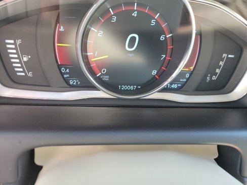 Used 2015 Volvo XC60 T5 image 9