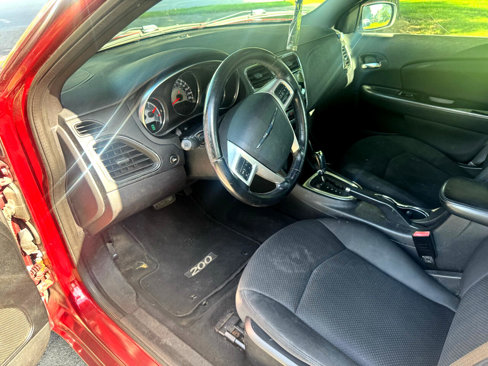 Used 2012 Chrysler 200 Touring image 9