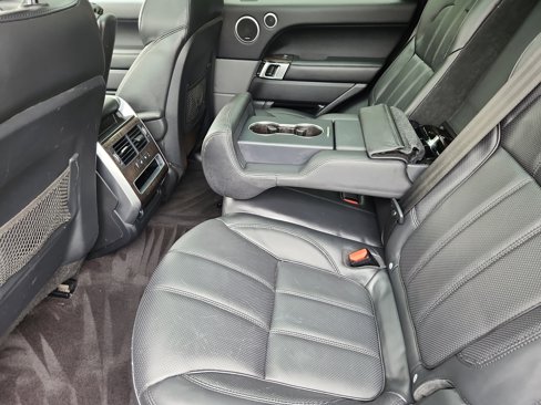 Used 2016 Land Rover Range Rover Sport HSE image 5