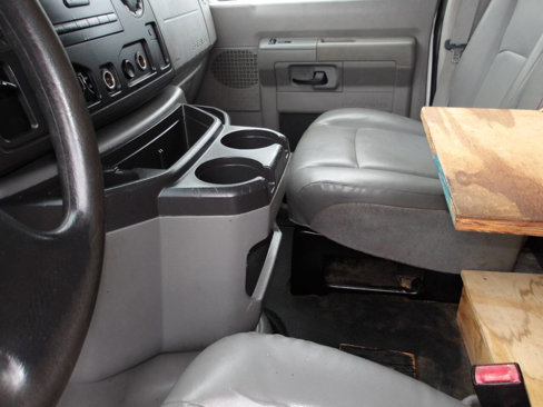 Used 2010 Ford E-250 and Econoline 250 image 15