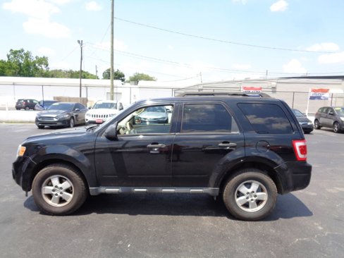 Used 2010 Ford Escape XLT image 1