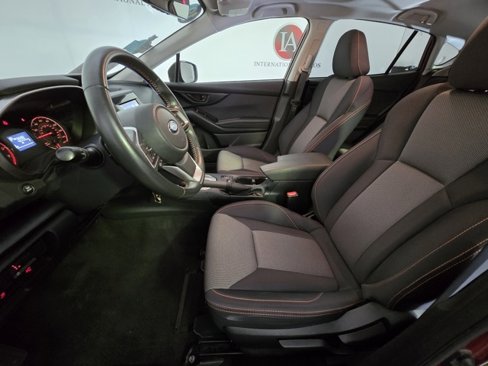 Used 2019 Subaru Crosstrek 2.0i Premium w/ Moonroof Package image 10