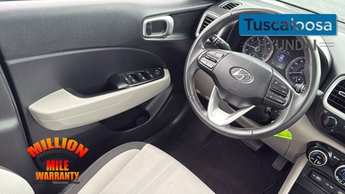 Used 2022 Hyundai Venue SEL w/ Cargo Package image 29