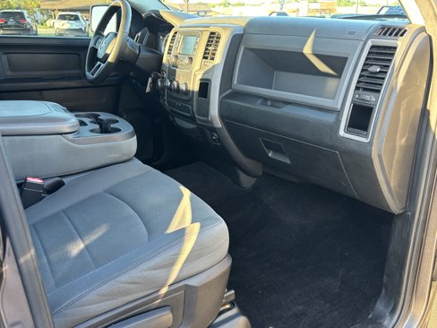 Used 2015 RAM 1500 Express image 17