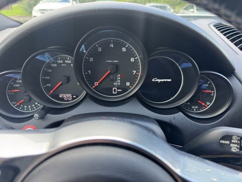 Used 2016 Porsche Cayenne image 5