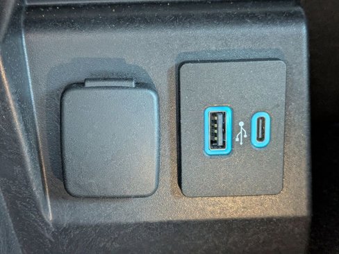 Used 2021 Ford Explorer XLT w/ Equipment Group 202A image 23