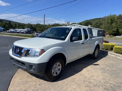 Used 2019 Nissan Frontier S image 3