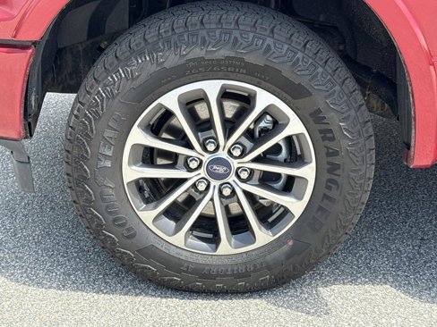 Used 2020 Ford F150 Lariat image 12