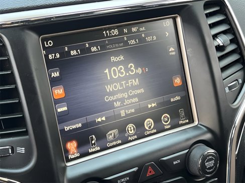 Used 2017 Jeep Grand Cherokee Limited image 30