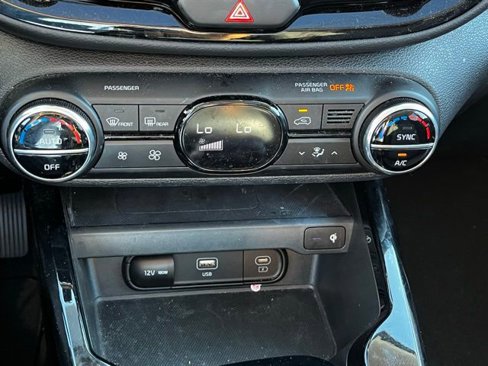 Used 2024 Kia Soul EX image 28
