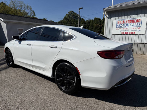 Used 2015 Chrysler 200 Limited w/ Convenience Group image 5