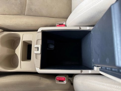 Used 2015 Nissan Rogue SV image 38
