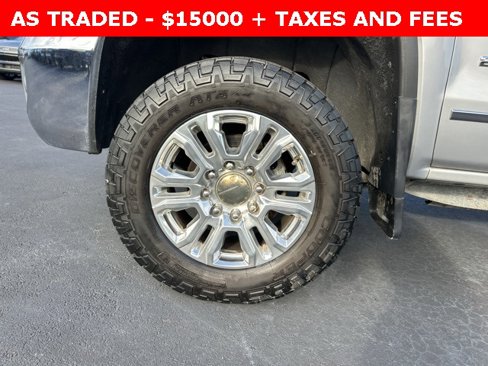 Used 2015 GMC Sierra 2500 SLT w/ Suspension Package, Off-Road image 9