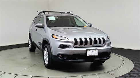 Used 2015 Jeep Cherokee Latitude w/ Comfort/Convenience Group image 2