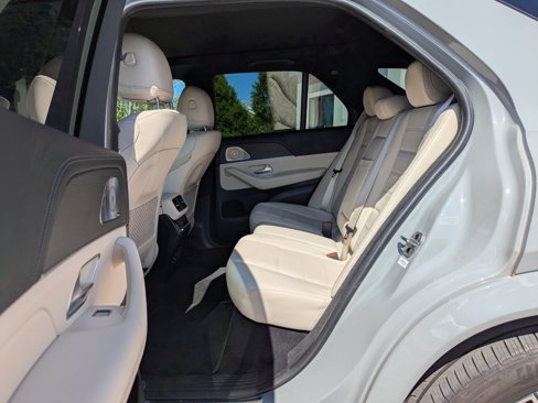 Used 2024 Mercedes-Benz GLE 450e 4MATIC image 19