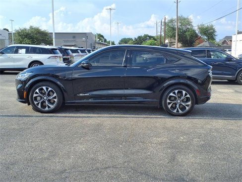 Used 2022 Ford Mustang Mach-E Premium image 24