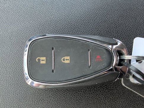 Used 2018 Chevrolet Equinox LT image 18
