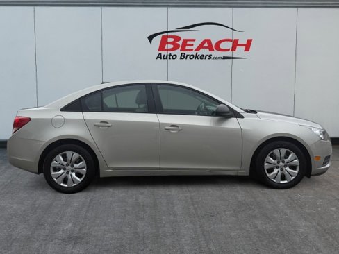 Used 2014 Chevrolet Cruze LS image 7