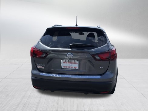 Used 2018 Nissan Rogue Sport SL image 4