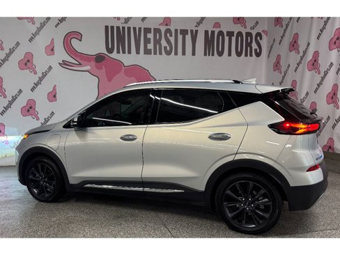 Used 2022 Chevrolet Bolt EUV Premier w/ Launch Edition image 13