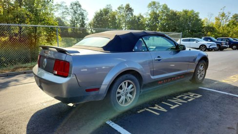 Used 2006 Ford Mustang Convertible image 8