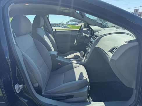 Used 2011 Chevrolet Malibu LT w/ Power Convenience Package image 14