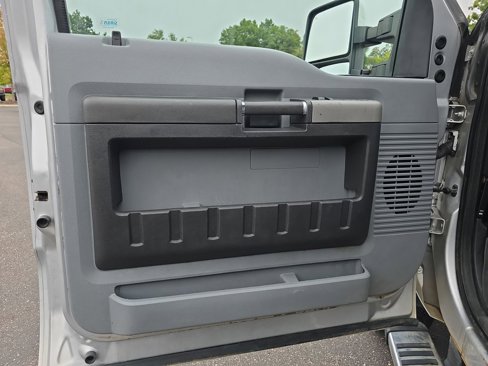 Used 2016 Ford F250 XLT w/ XLT Premium Package image 27