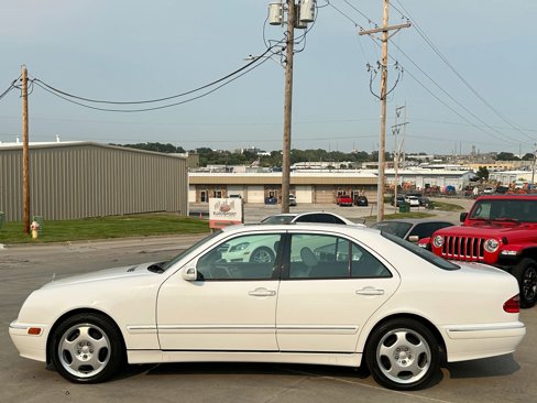 Used 2000 Mercedes-Benz E 430 Sedan image 4