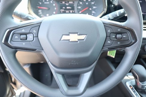 New 2025 Chevrolet Trax LS w/ LS Convenience Package image 3