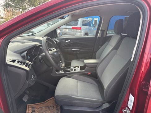 Used 2019 Ford Escape SE image 22