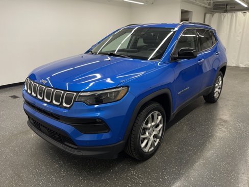 Used 2022 Jeep Compass Latitude w/ Sun and Sound Group image 4