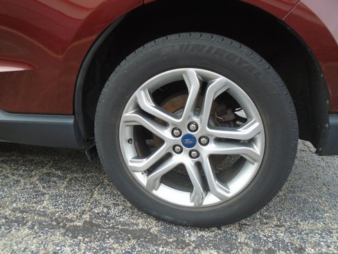 Used 2015 Ford Edge Titanium w/ Technology Package image 12
