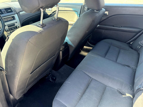 Used 2012 Ford Fusion SE image 32