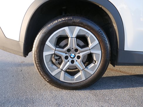 Used 2023 BMW X1 xDrive28i image 11