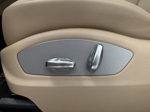 Used 2022 Porsche Macan image 12