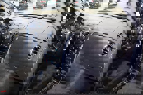 Used 2009 Chevrolet HHR LS image 23