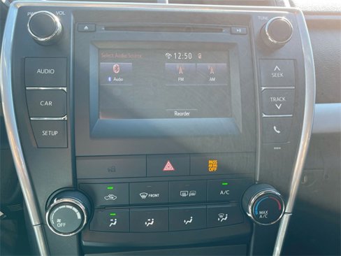 Used 2017 Toyota Camry SE image 13
