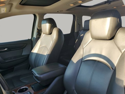 Used 2013 Chevrolet Traverse LT image 28